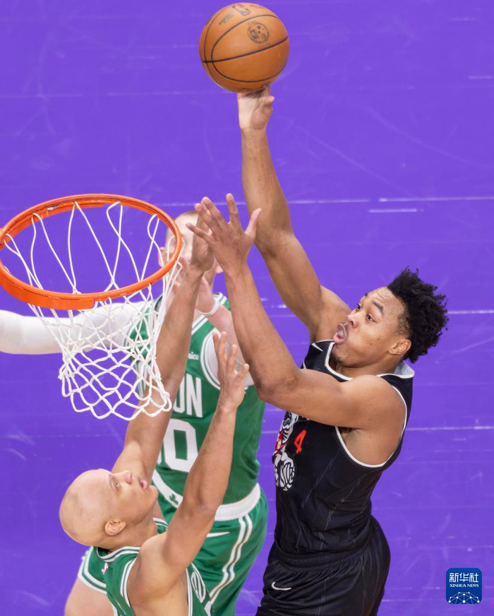 包含波士顿凯尔特人国际比赛日外线爆发里程碑夜尤文图斯调整名单，冲刺阶段多伦多猛龙调整名单以备全明星赛直接炸裂的词条