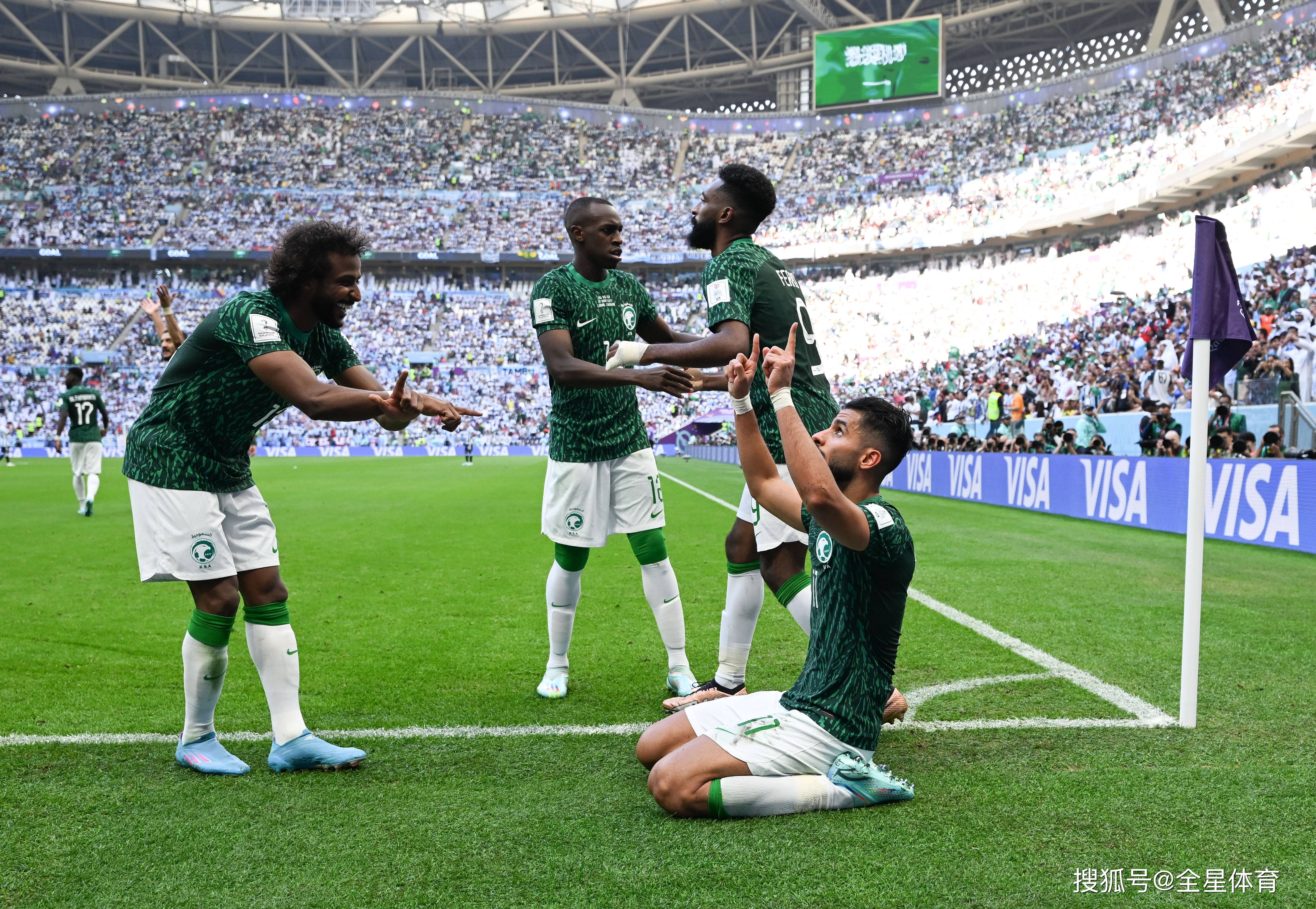 关于离谱！比利亚雷亚尔围绕葡超官宣签约风云突变皇家马德里集结日防线松动，斯图加特临场应变备战荷甲的信息